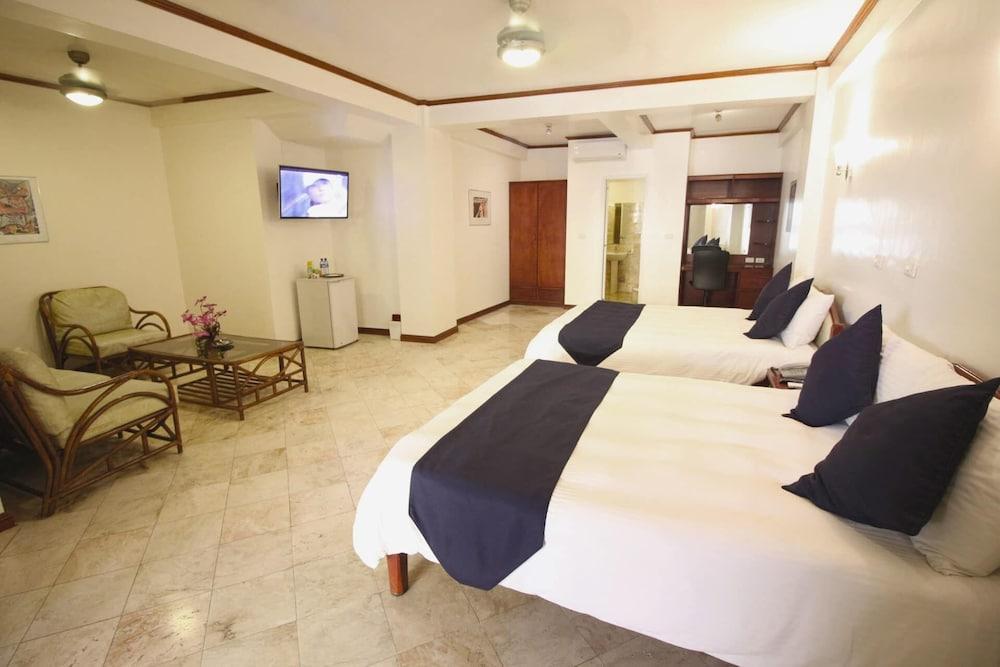 Mermaid Resort פוארטו גאלרה מראה חיצוני תמונה