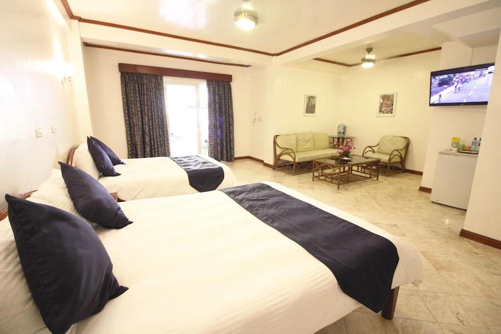 Mermaid Resort פוארטו גאלרה מראה חיצוני תמונה