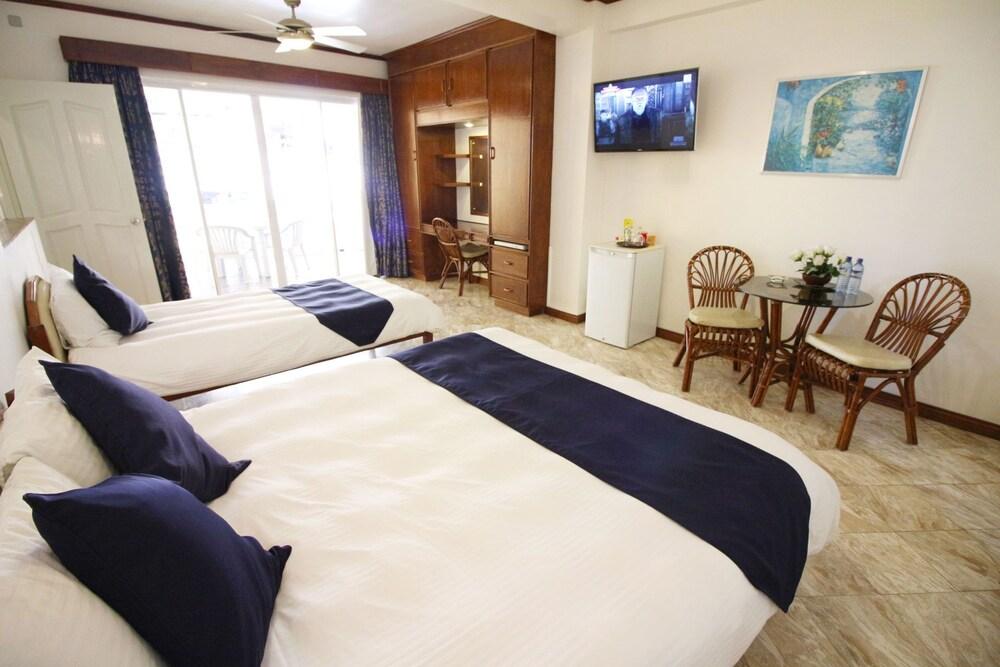 Mermaid Resort פוארטו גאלרה מראה חיצוני תמונה