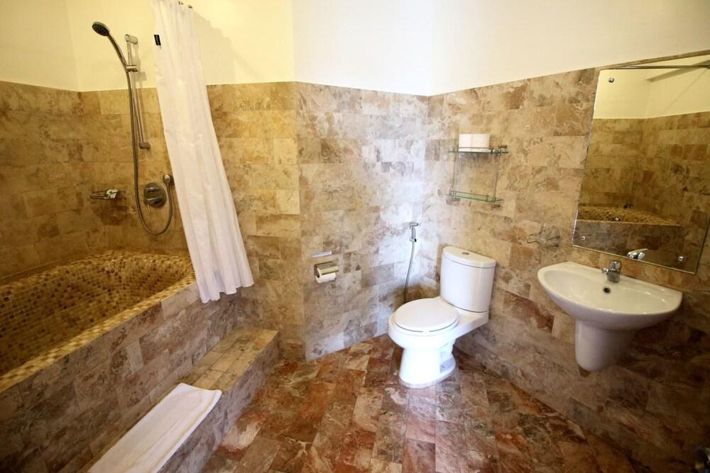 Mermaid Resort פוארטו גאלרה מראה חיצוני תמונה