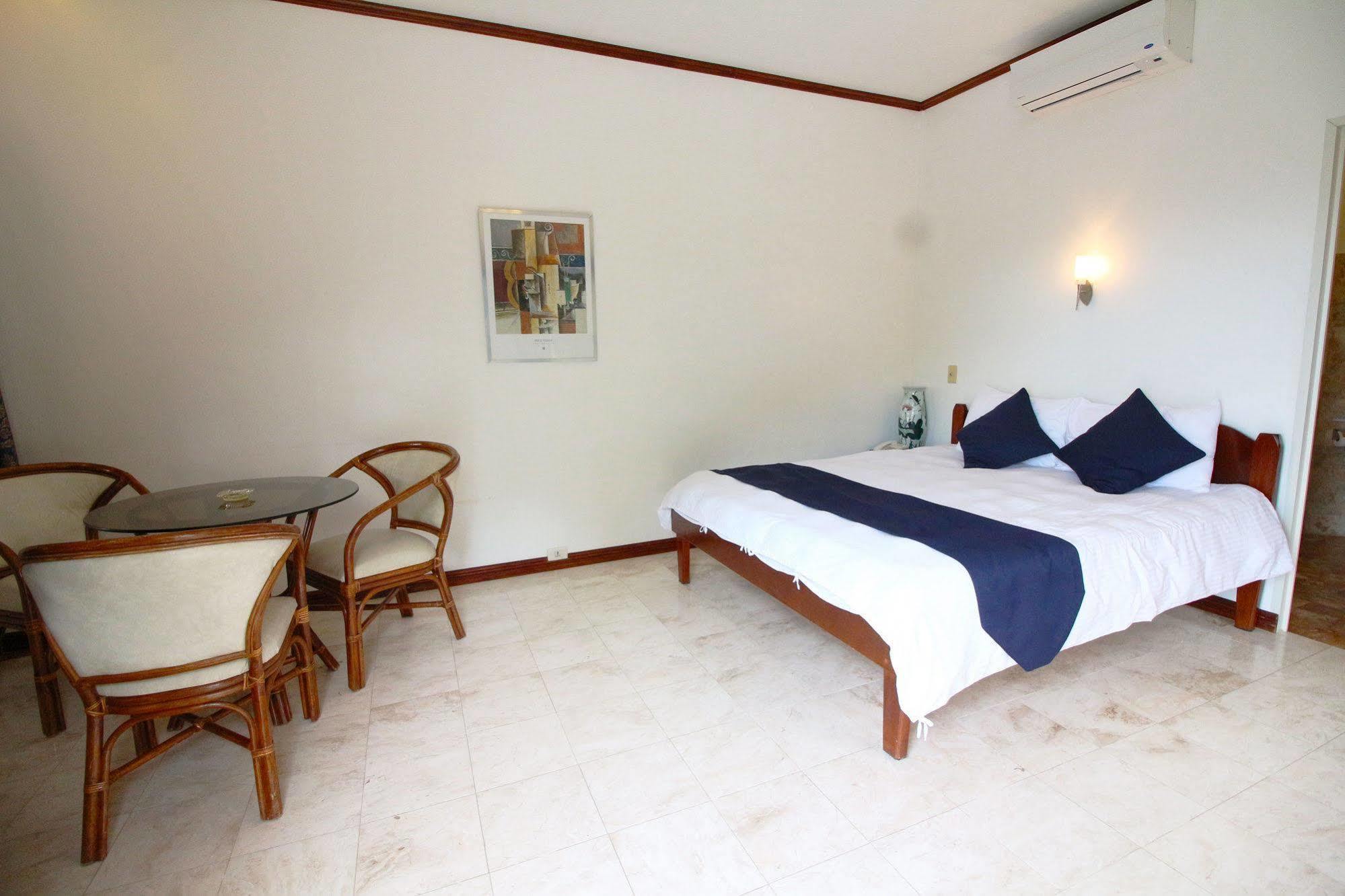 Mermaid Resort פוארטו גאלרה מראה חיצוני תמונה